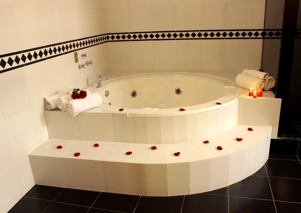 Capital Plaza Hotel 수크레 외부 사진