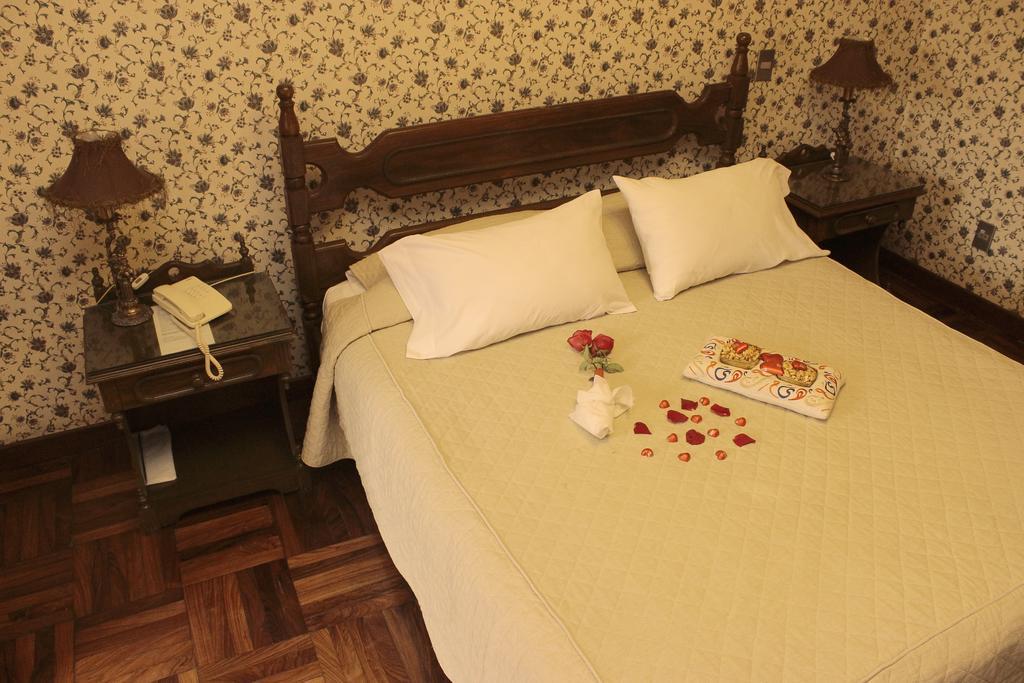 Capital Plaza Hotel 수크레 외부 사진