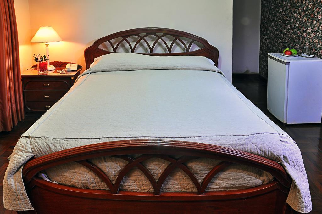 Capital Plaza Hotel 수크레 외부 사진